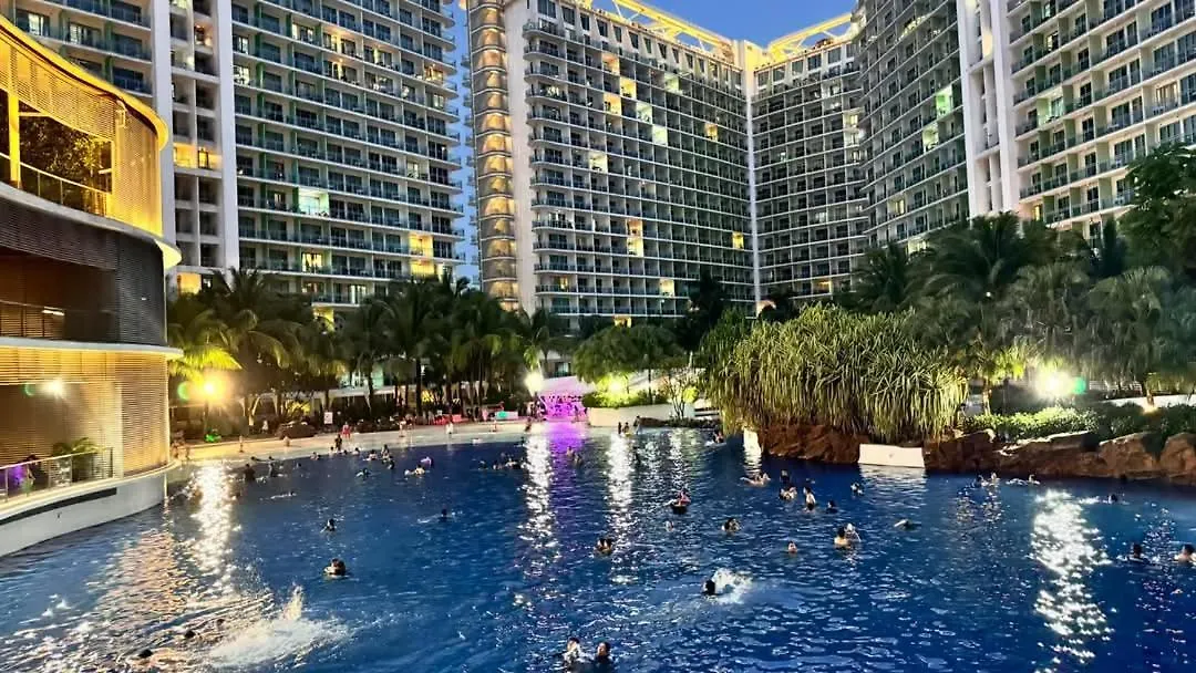 Azure Staycation By Mmk Manila 0*,